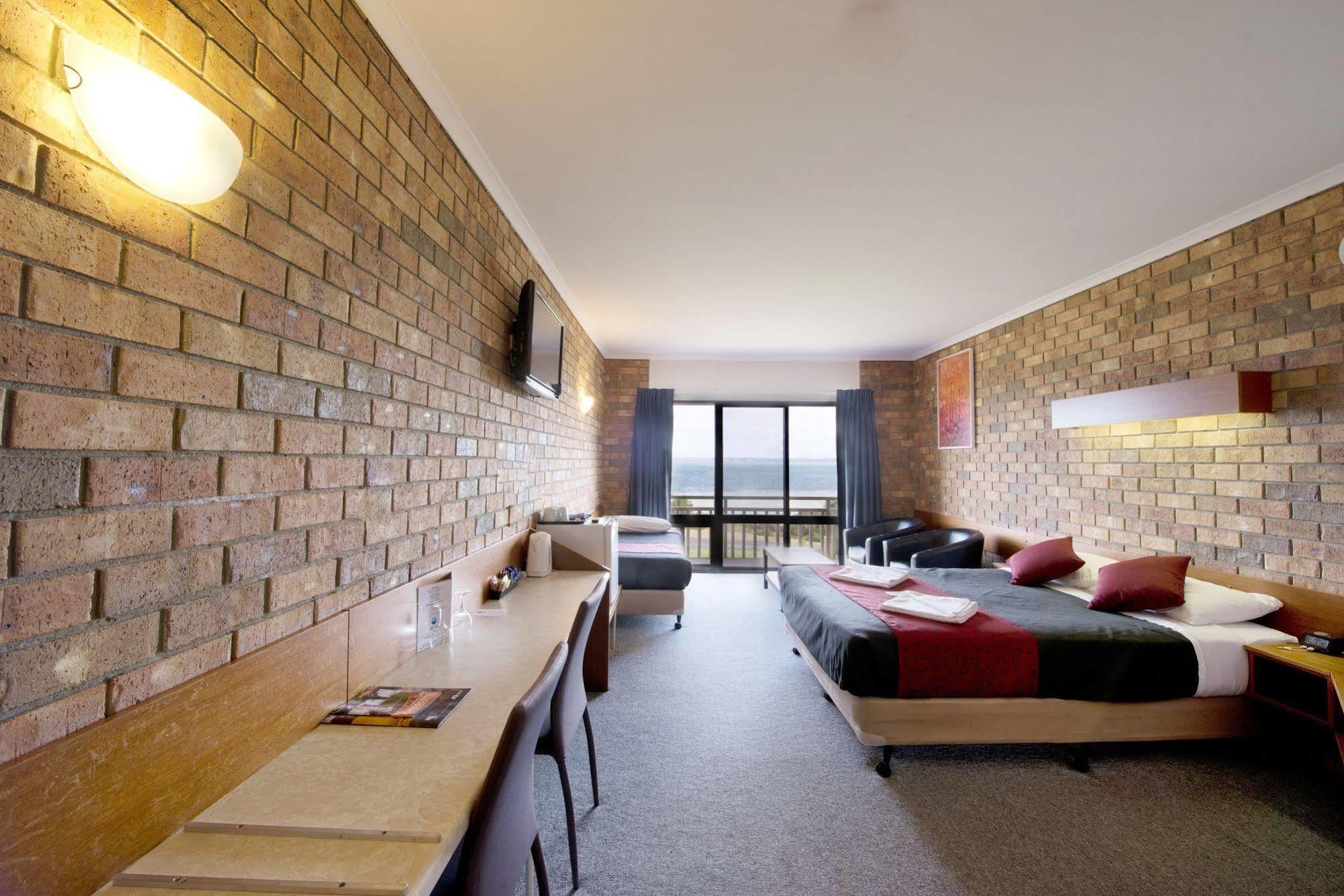 Kangaroo Island Seaside Inn Кингскоут Екстериор снимка